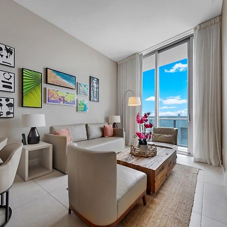 Wake Up To The Sound Of Waves In A Stylish Condo In A Luxury Resort Hollywood Eksteriør bilde