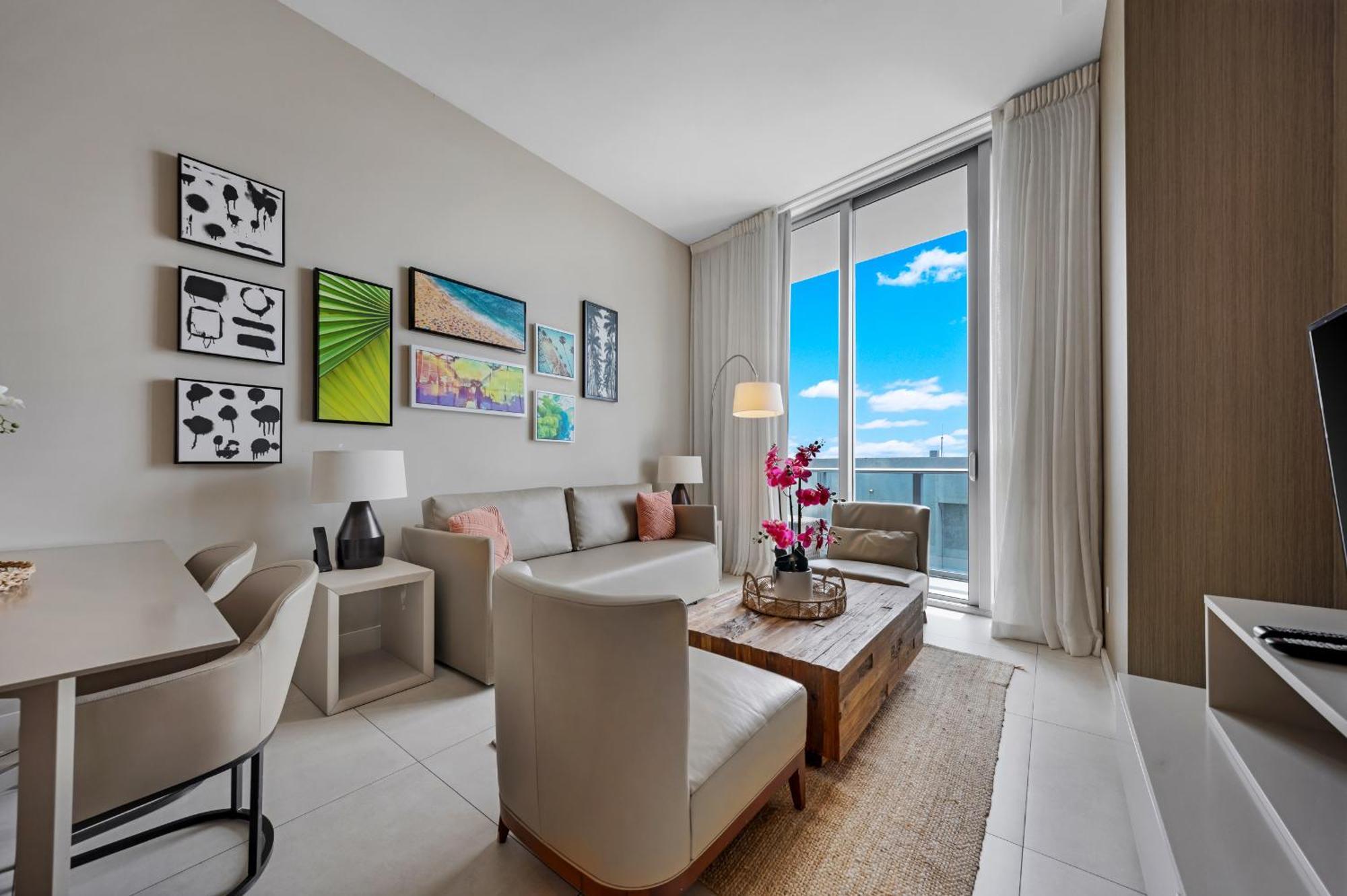 Wake Up To The Sound Of Waves In A Stylish Condo In A Luxury Resort Hollywood Eksteriør bilde