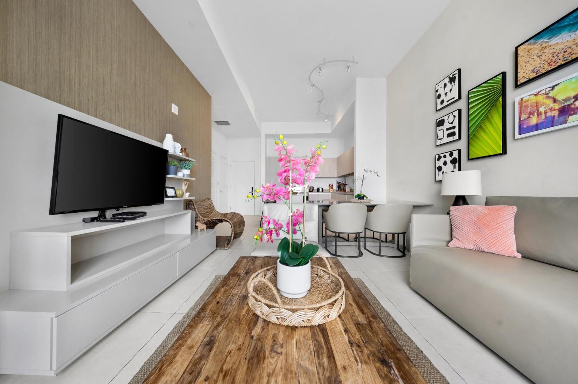 Wake Up To The Sound Of Waves In A Stylish Condo In A Luxury Resort Hollywood Eksteriør bilde