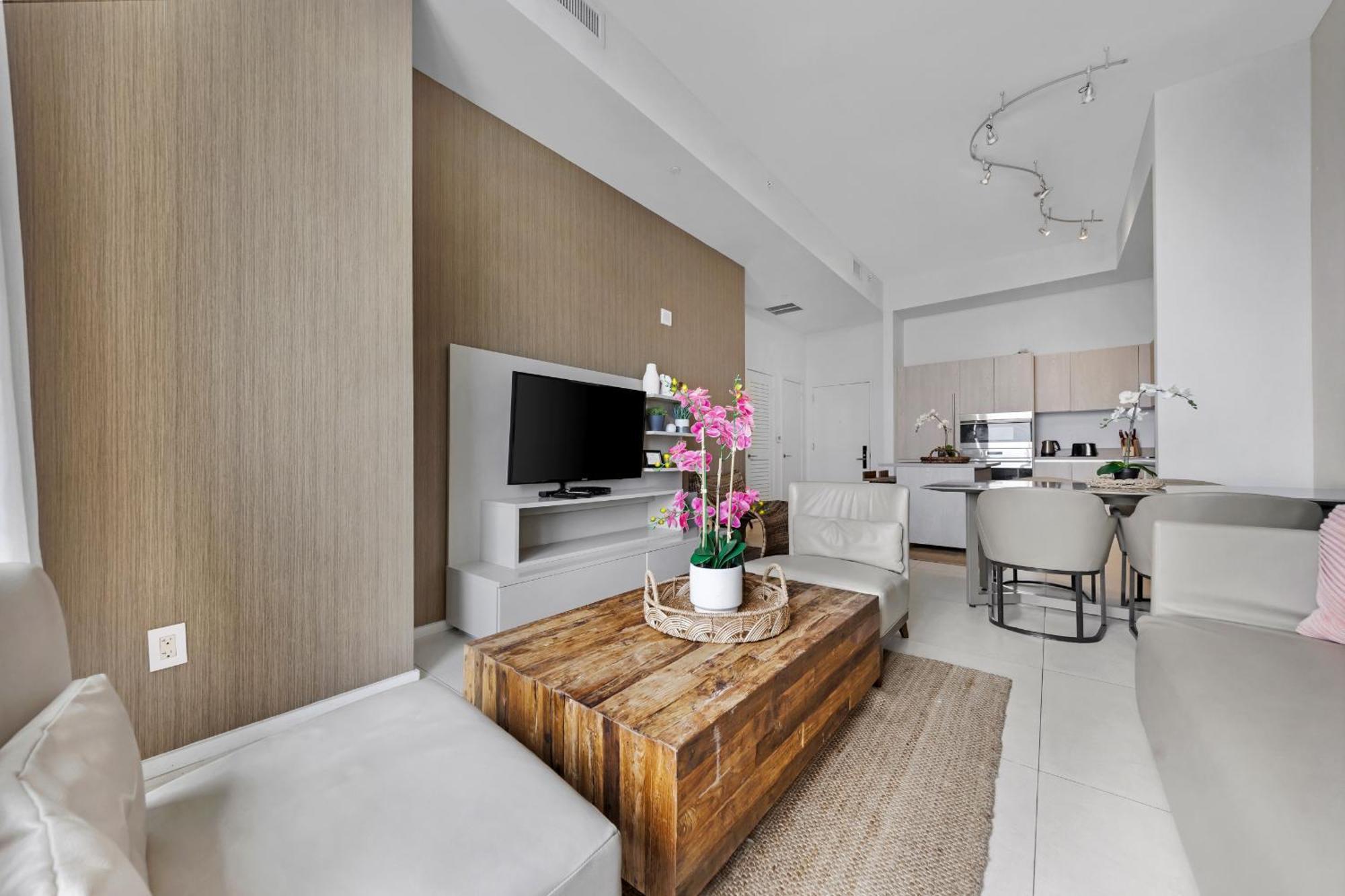 Wake Up To The Sound Of Waves In A Stylish Condo In A Luxury Resort Hollywood Eksteriør bilde