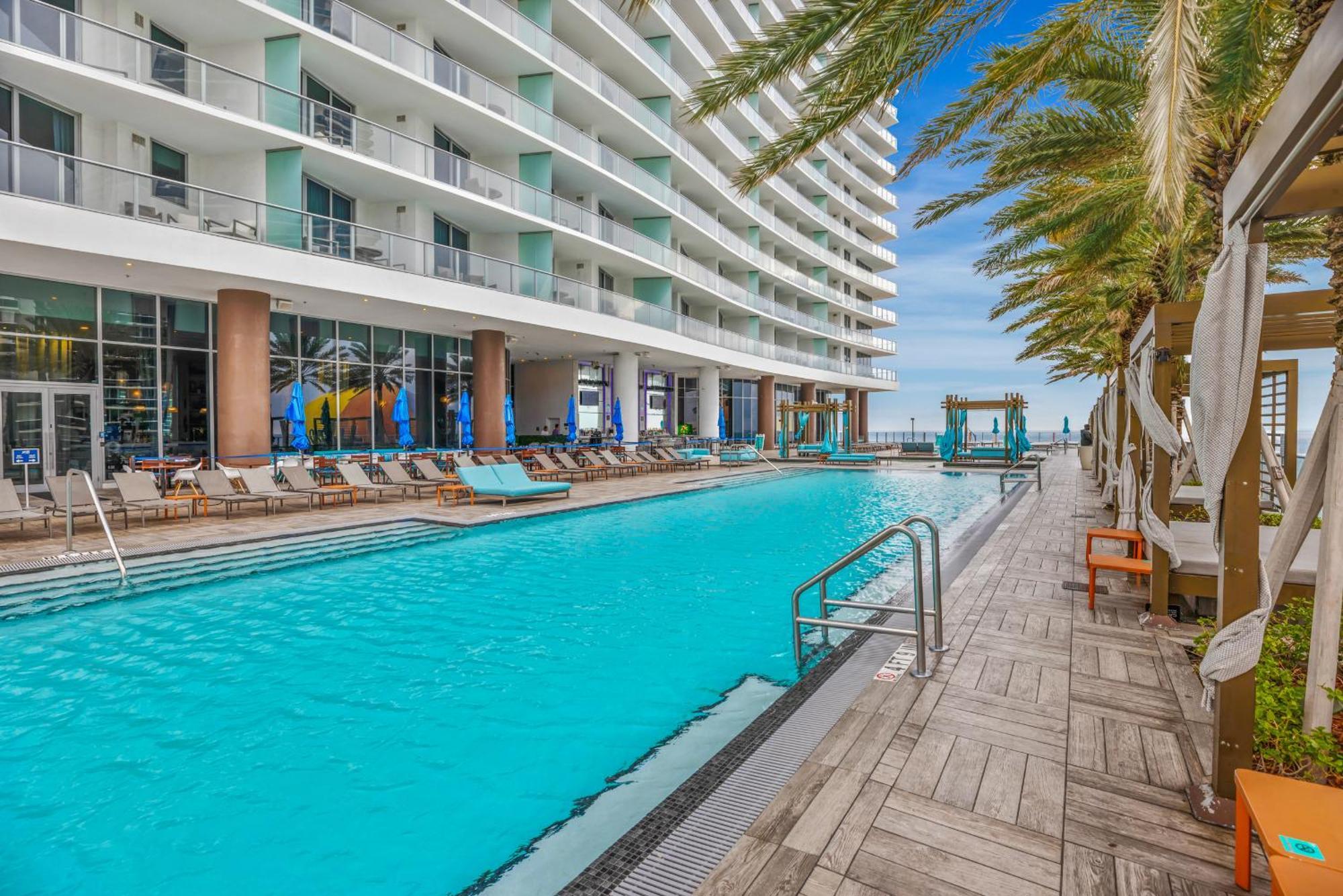 Wake Up To The Sound Of Waves In A Stylish Condo In A Luxury Resort Hollywood Eksteriør bilde