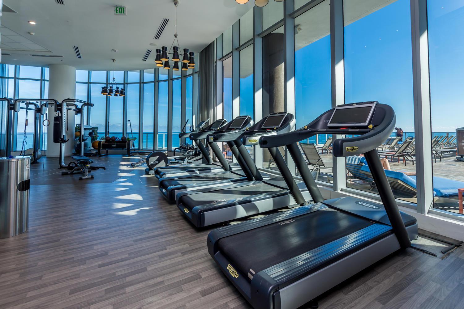Wake Up To The Sound Of Waves In A Stylish Condo In A Luxury Resort Hollywood Eksteriør bilde