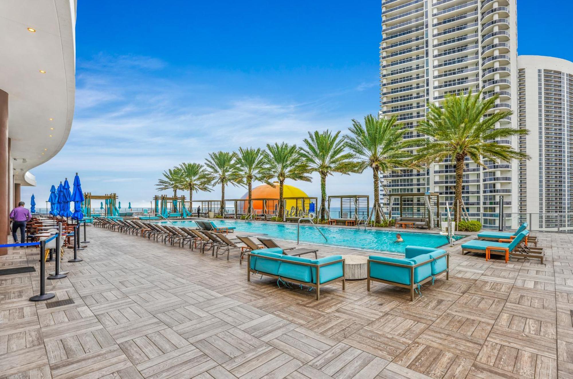 Wake Up To The Sound Of Waves In A Stylish Condo In A Luxury Resort Hollywood Eksteriør bilde
