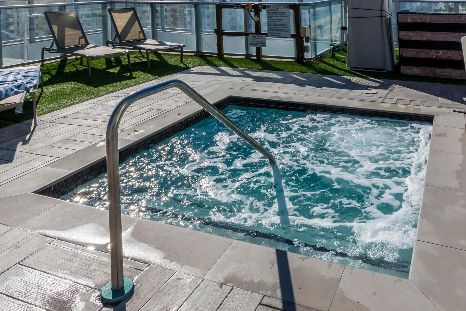 Wake Up To The Sound Of Waves In A Stylish Condo In A Luxury Resort Hollywood Eksteriør bilde