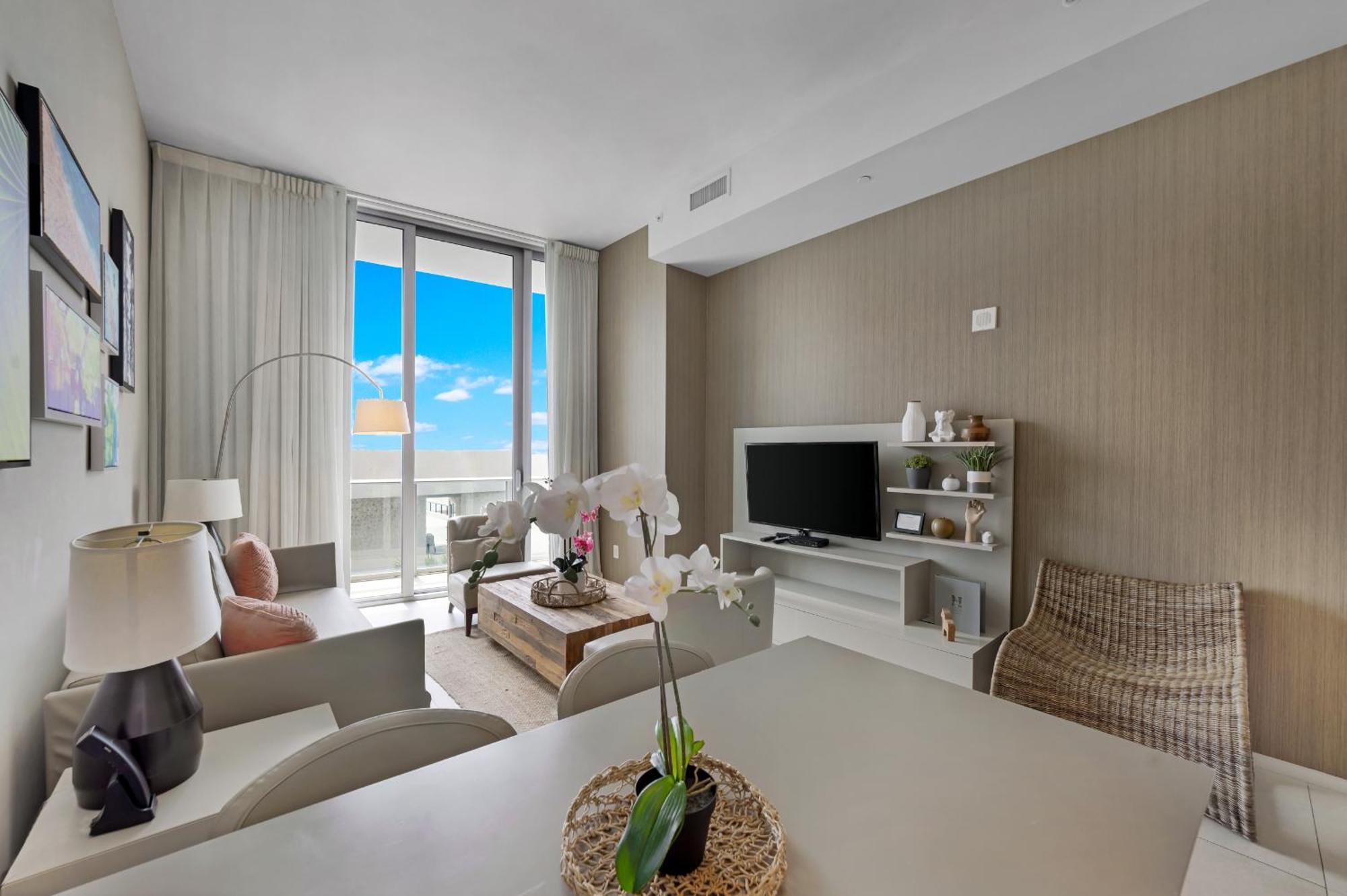 Wake Up To The Sound Of Waves In A Stylish Condo In A Luxury Resort Hollywood Eksteriør bilde