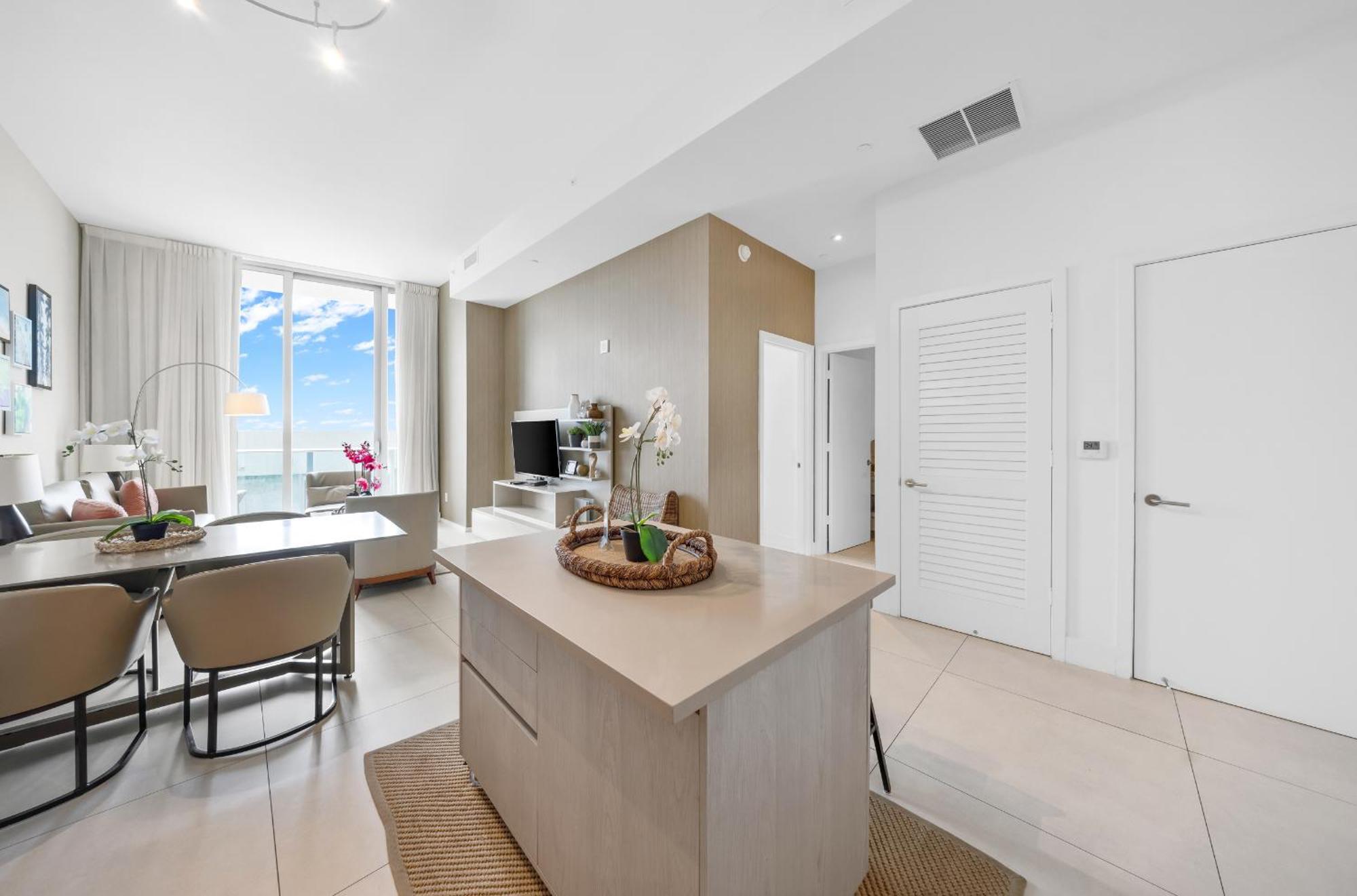 Wake Up To The Sound Of Waves In A Stylish Condo In A Luxury Resort Hollywood Eksteriør bilde